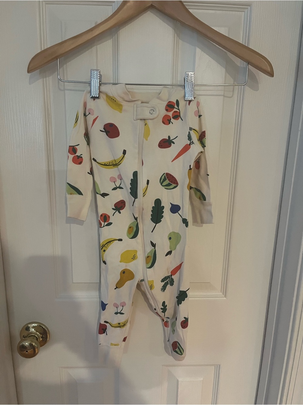 Hanna Andersson Cream Baby One-Piece Footie with Colorful Fruit & Veggie Print